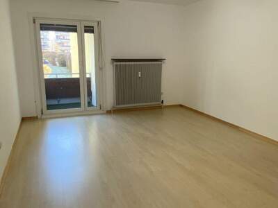 Altbauwohnung mit Balkon mieten in 5020 Salzburg (Bild 2)