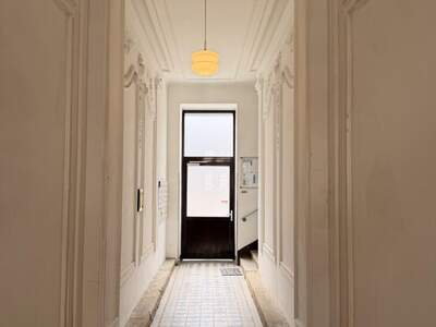 Altbauwohnung kaufen in 1180 Wien (Bild 2)