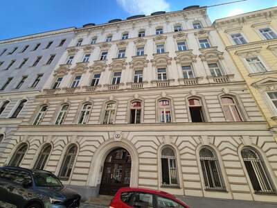 Altbauwohnung mieten in 1080 Wien (Bild 1)