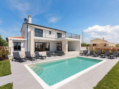 Haus kaufen in 52474 Brtonigla (Bild 2)