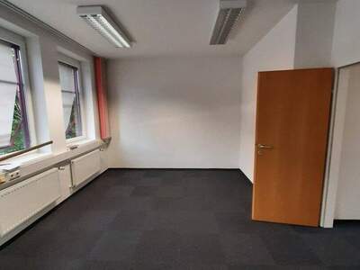 Gewerbeobjekt mieten in 4910 Ried