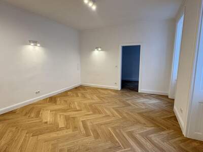 Altbauwohnung mit Balkon kaufen in 1020 Wien (Bild 2)