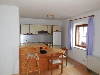 Etagenwohnung mieten in 4894 Oberhofen