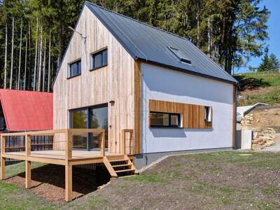 Haus mit Garten kaufen in 38226 Horní Planá (Bild 1)