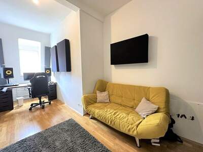 Altbauwohnung kaufen in 8020 Graz (Bild 1)