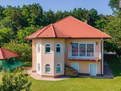 Haus mit Garten kaufen in 2250 Ptuj (Bild 1)