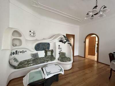 Altbauwohnung mit Balkon mieten in 8020 Graz (Bild 1)