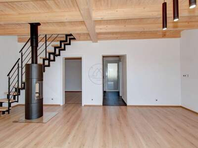 Haus mit Garten kaufen in 38226 Horní Planá (Bild 4)