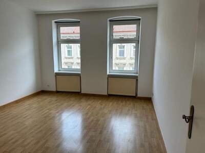 Altbauwohnung mieten in 1140 Wien (Bild 2)