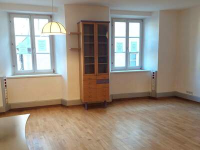 Altbauwohnung kaufen in 6060 Hall (Bild 1)