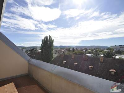 Terrassenwohnung kaufen in 3500 Krems (Bild 2)