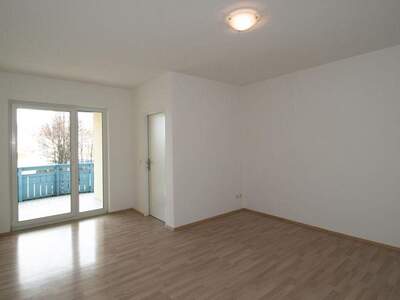 Wohnung mit Balkon mieten in 4910 Ried (Bild 2)