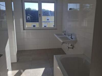 Wohnung mit Balkon mieten in 4470 Enns (Bild 3)