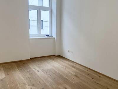 Altbauwohnung mit Balkon kaufen in 1170 Wien (Bild 1)