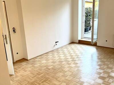 Altbauwohnung mit Balkon mieten in 8052 Thal (Bild 1)