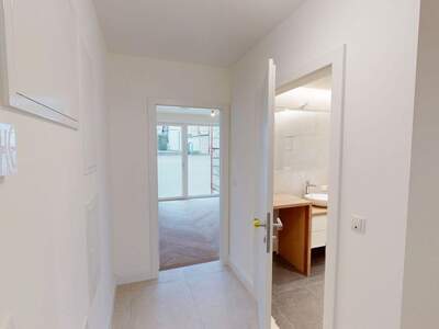 Wohnung mit Balkon kaufen in 1040 Wien (Bild 2)