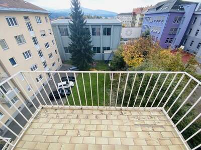 Wohnung mit Balkon kaufen in 8720 Knittelfeld (Bild 2)