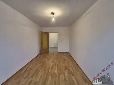 Mehrfamilienhaus kaufen in 2253 Weikendorf (Bild 2)