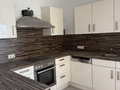 Altbauwohnung mit Balkon mieten in 8605 Kapfenberg (Bild 1)