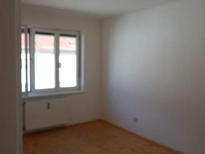 Altbauwohnung mit Balkon mieten in 8010 Graz (Bild 4)
