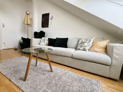 Altbauwohnung mieten in 8010 Graz (Bild 1)