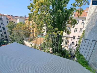 Altbauwohnung mit Balkon mieten in 8010 Graz (Bild 1)