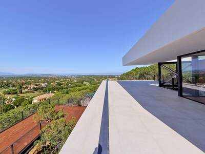 Haus mit Garten kaufen in 11310 Sotogrande (Bild 1)