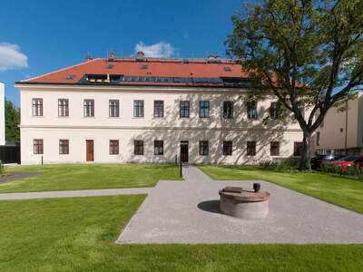 Gewerbeobjekt mieten in 2301 Groß