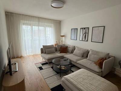 Altbauwohnung mit Balkon kaufen in 8053 Graz