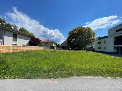 Grundstück kaufen in 6841 Mäder