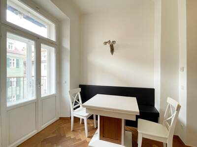 Altbauwohnung mit Balkon mieten in 8010 Graz (Bild 3)