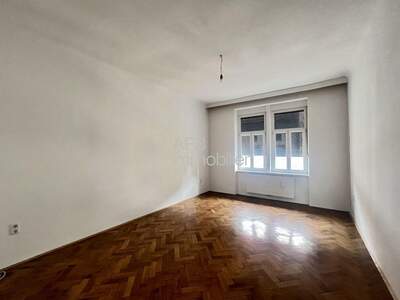 Altbauwohnung mit Balkon mieten in 8010 Graz (Bild 4)