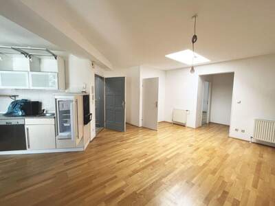 Altbauwohnung mieten in 1080 Wien (Bild 1)