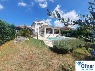 Haus kaufen in 52440 Porec (Bild 1)