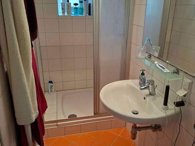Altbauwohnung mit Balkon mieten in 8010 Graz (Bild 2)