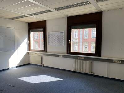 Gewerbeobjekt mieten in 1150 Wien (Bild 2)