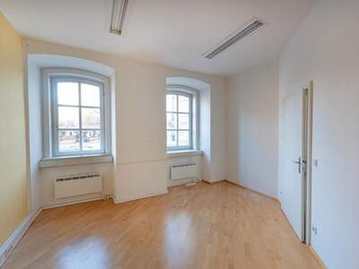 Gewerbeobjekt mieten in 4810 Gmunden