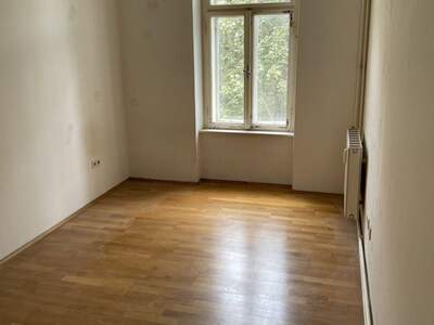 Altbauwohnung mit Balkon mieten in 8010 Graz (Bild 4)