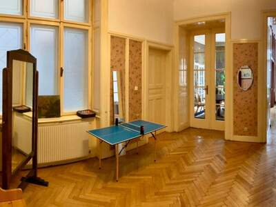 Altbauwohnung mit Balkon mieten in 1010 Wien (Bild 4)