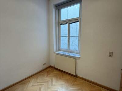 Altbauwohnung kaufen in 1070 Wien (Bild 3)