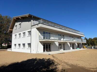 Erdgeschosswohnung mieten in 5111 Bürmoos