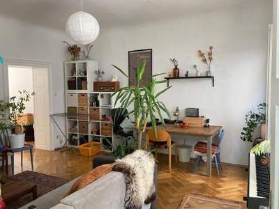 Altbauwohnung mit Balkon mieten in 8020 Graz (Bild 2)
