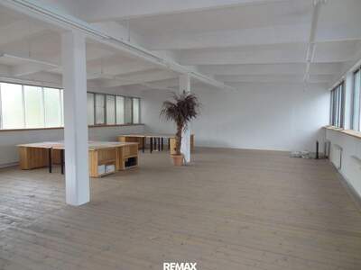 Gewerbeobjekt mieten in 6020 Innsbruck (Bild 2)