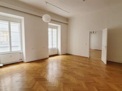 Altbauwohnung kaufen in 8010 Graz (Bild 2)