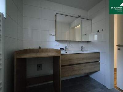 Terrassenwohnung kaufen in 9523 Landskron (Bild 2)