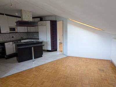 Wohnung mit Balkon kaufen in 8523 Frauental (Bild 2)