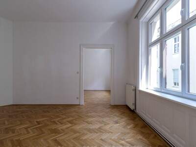 Altbauwohnung mit Balkon kaufen in 1060 Wien (Bild 5)