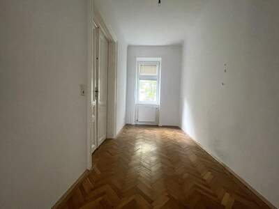 Altbauwohnung mit Balkon kaufen in 1180 Wien (Bild 5)