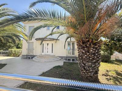 Haus mit Garten kaufen in 52244 Porec (Bild 1)