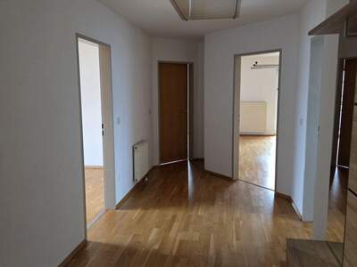 Wohnung mit Balkon mieten in 4600 Wels (Bild 4)